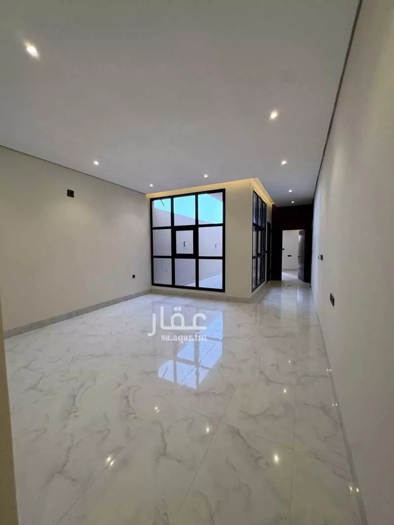 5 bedroom floor in Al Janadriyah 11