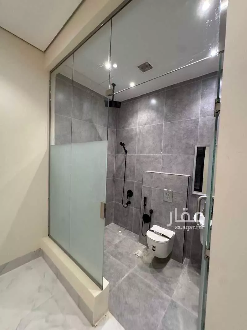 5 bedroom floor in Al Janadriyah 12