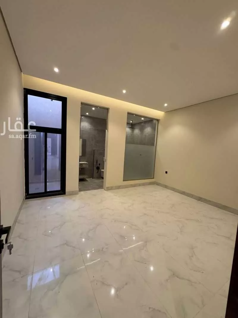 5 bedroom floor in Al Janadriyah 17
