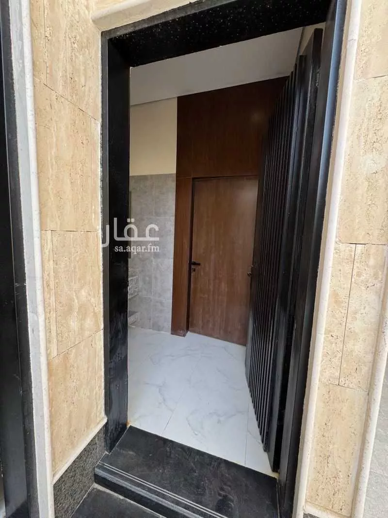 5 bedroom floor in Al Janadriyah 6