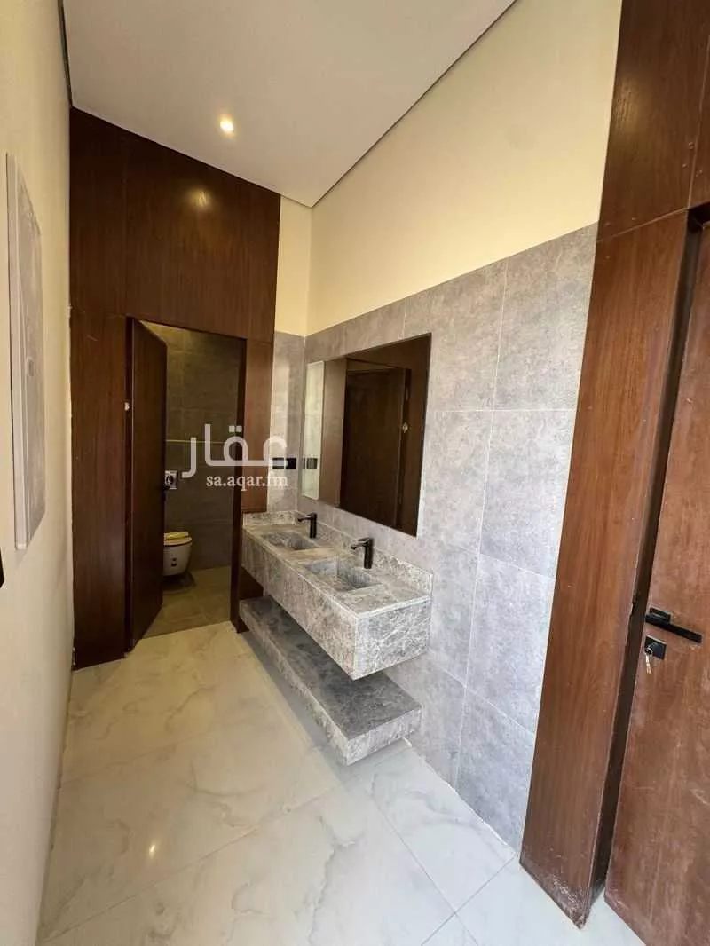 5 bedroom floor in Al Janadriyah 7