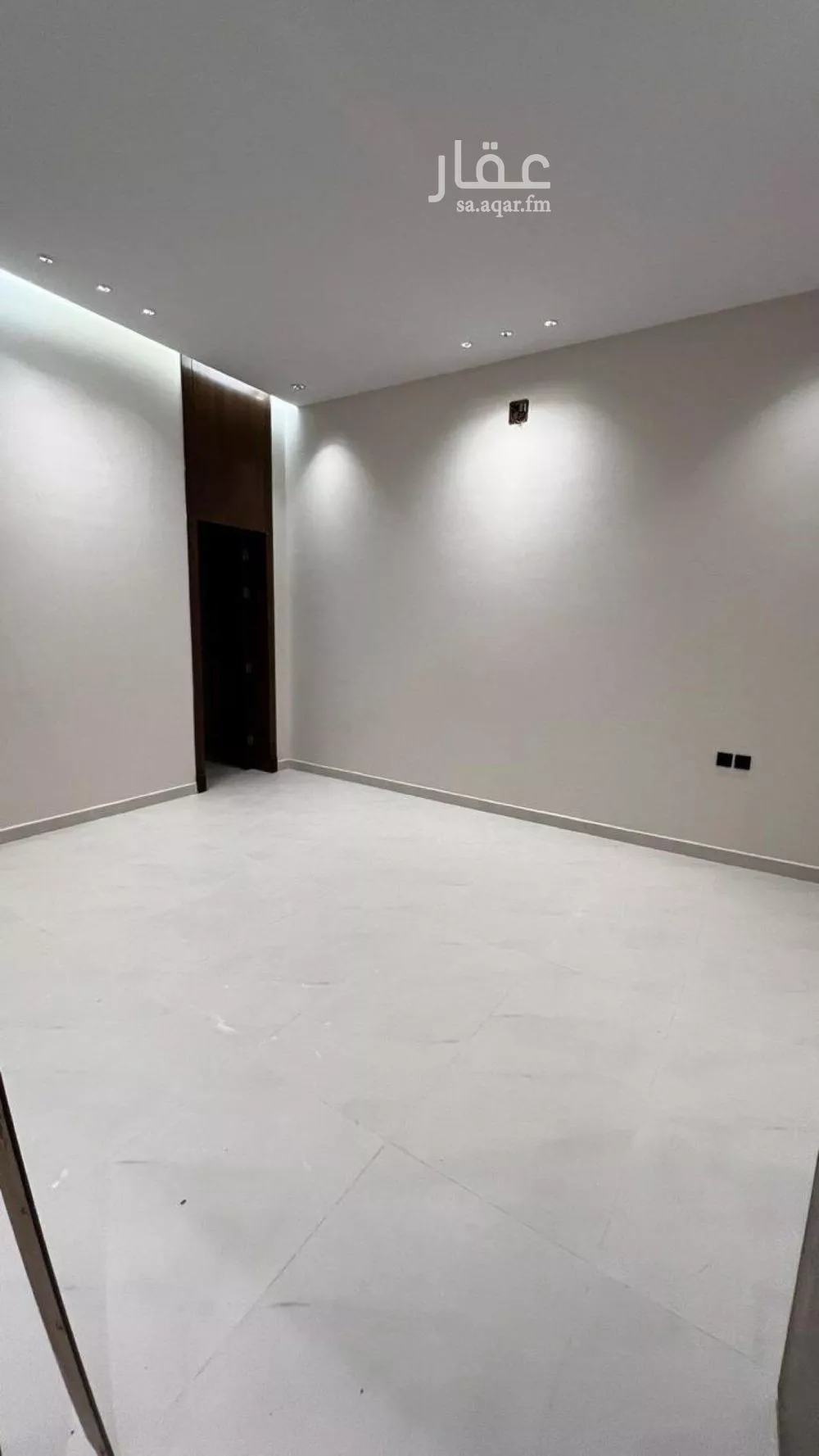 5 bedroom floor in Ash Sharq 3