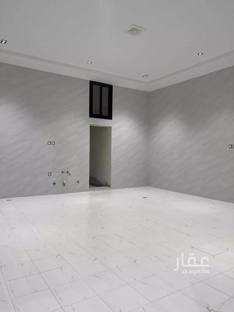 5 bedroom floor in Al Janadriyah 11