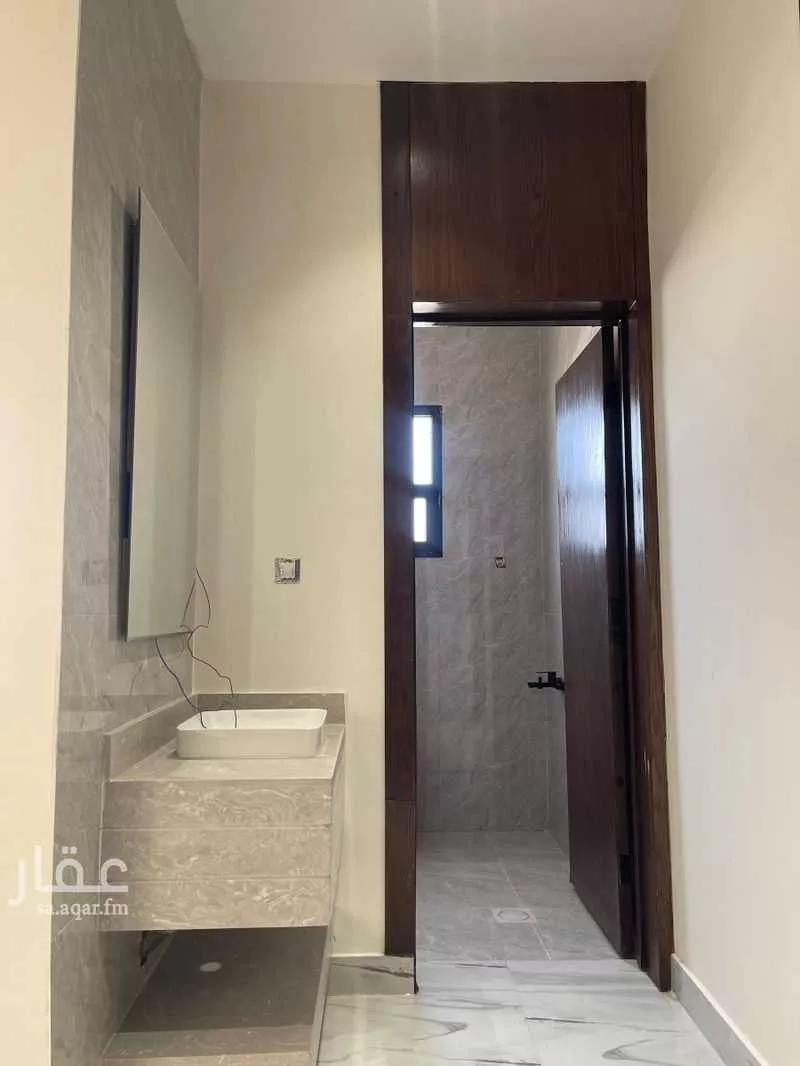 5 bedroom floor in Al Janadriyah 17