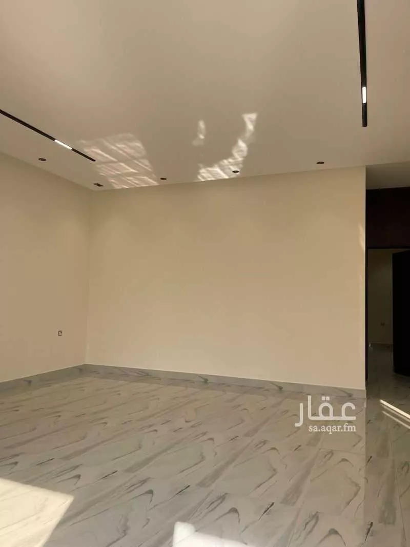 5 bedroom floor in Al Janadriyah 4