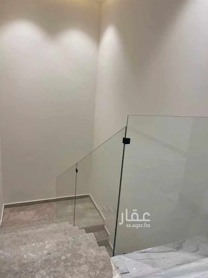 5 bedroom floor in Al Janadriyah 10