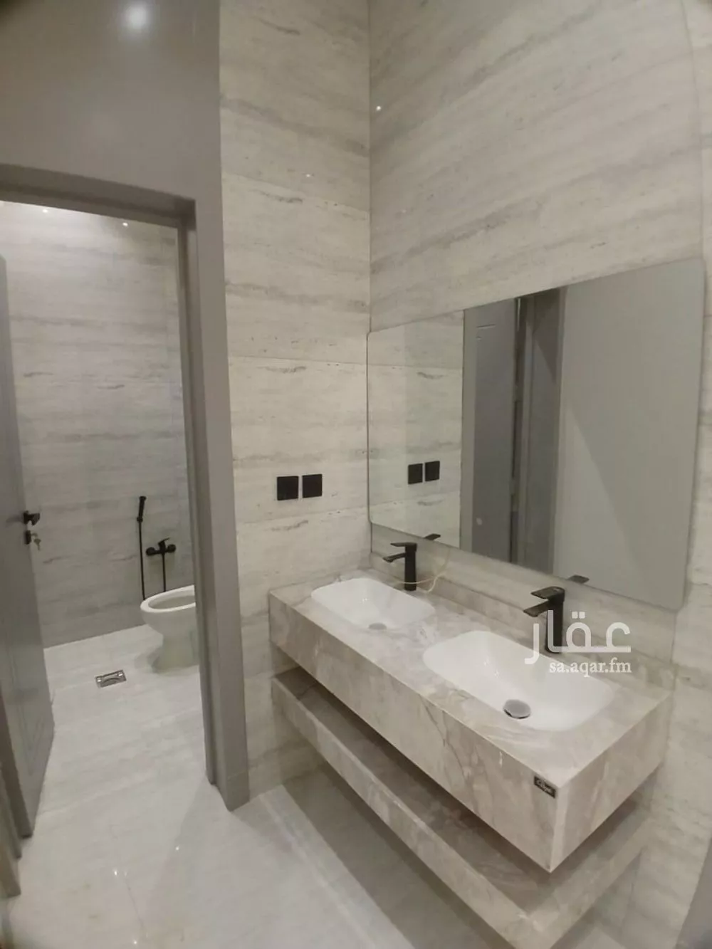 3 bedroom floor in Okaz 14