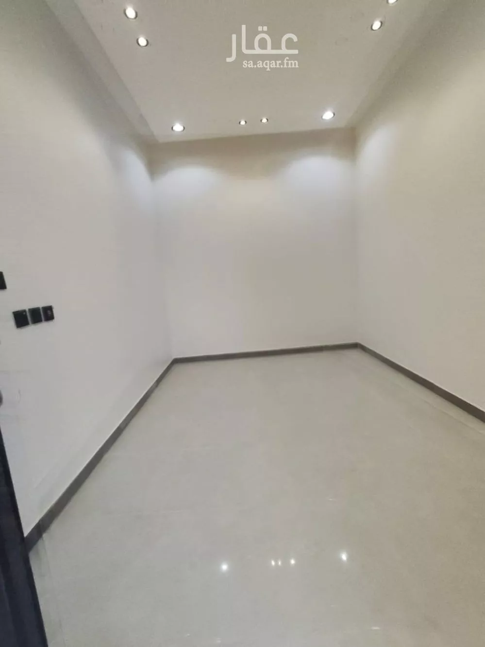 دور 5 غرف في طيبة 8