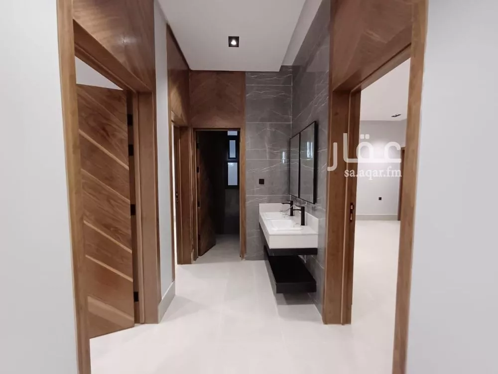 5 bedroom floor in Tuwaiq 5