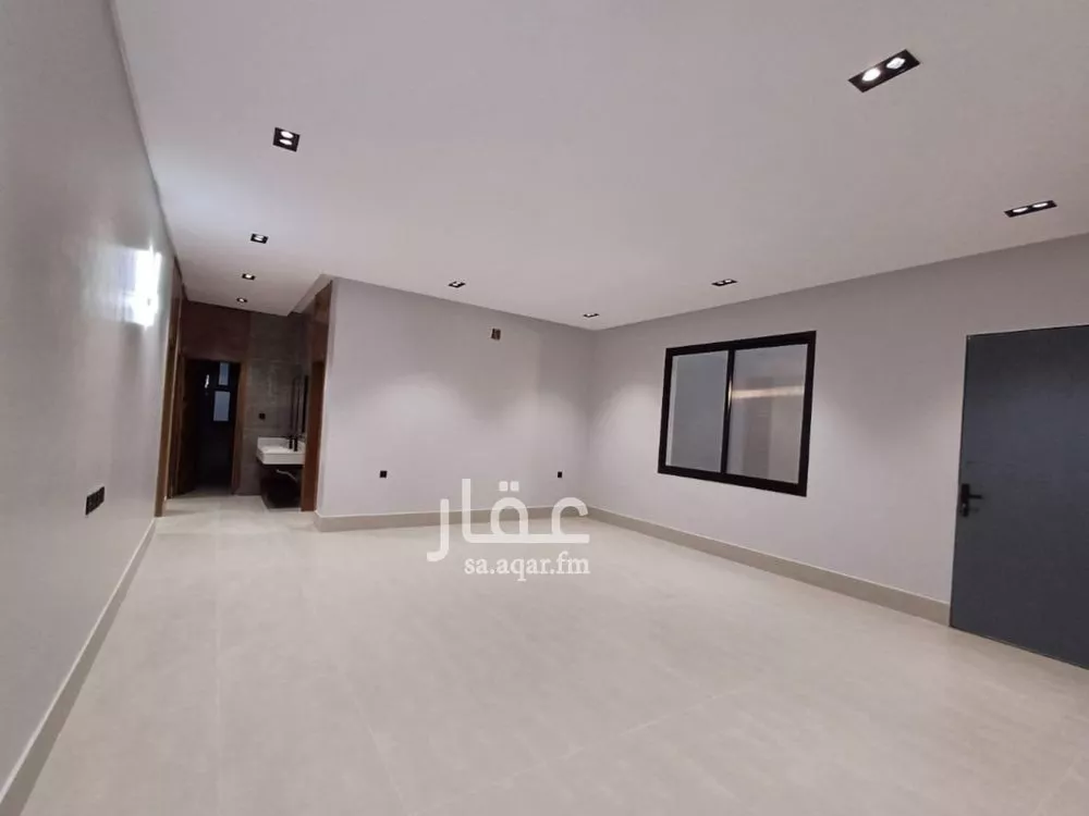 5 bedroom floor in Tuwaiq 6