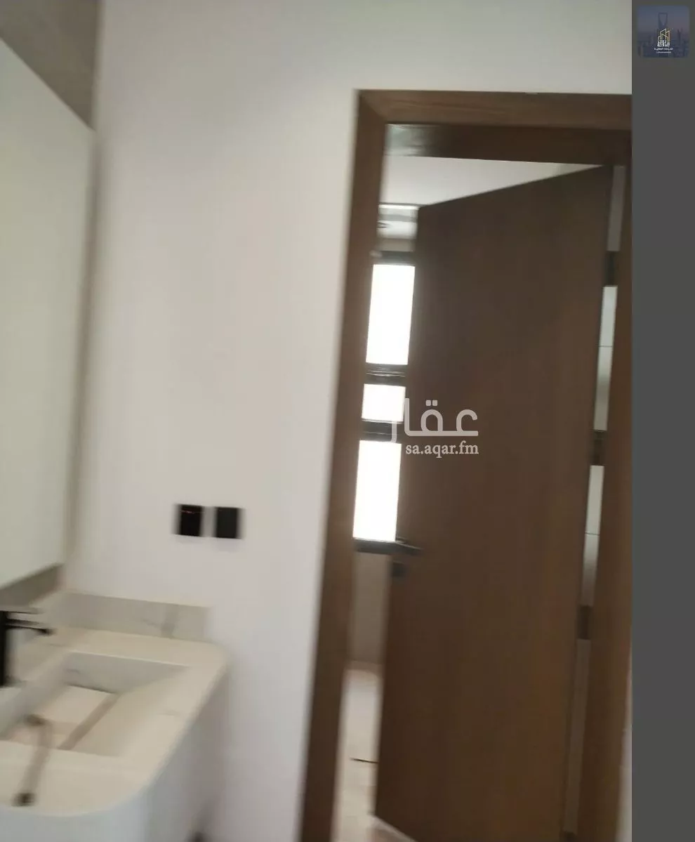 5 bedroom floor in Al Janadriyah 11