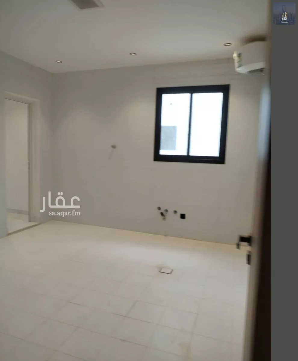 5 bedroom floor in Al Janadriyah 7