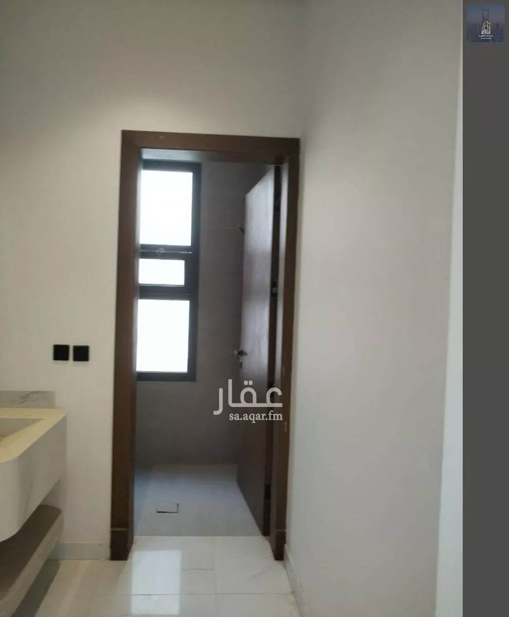 5 bedroom floor in Al Janadriyah 10