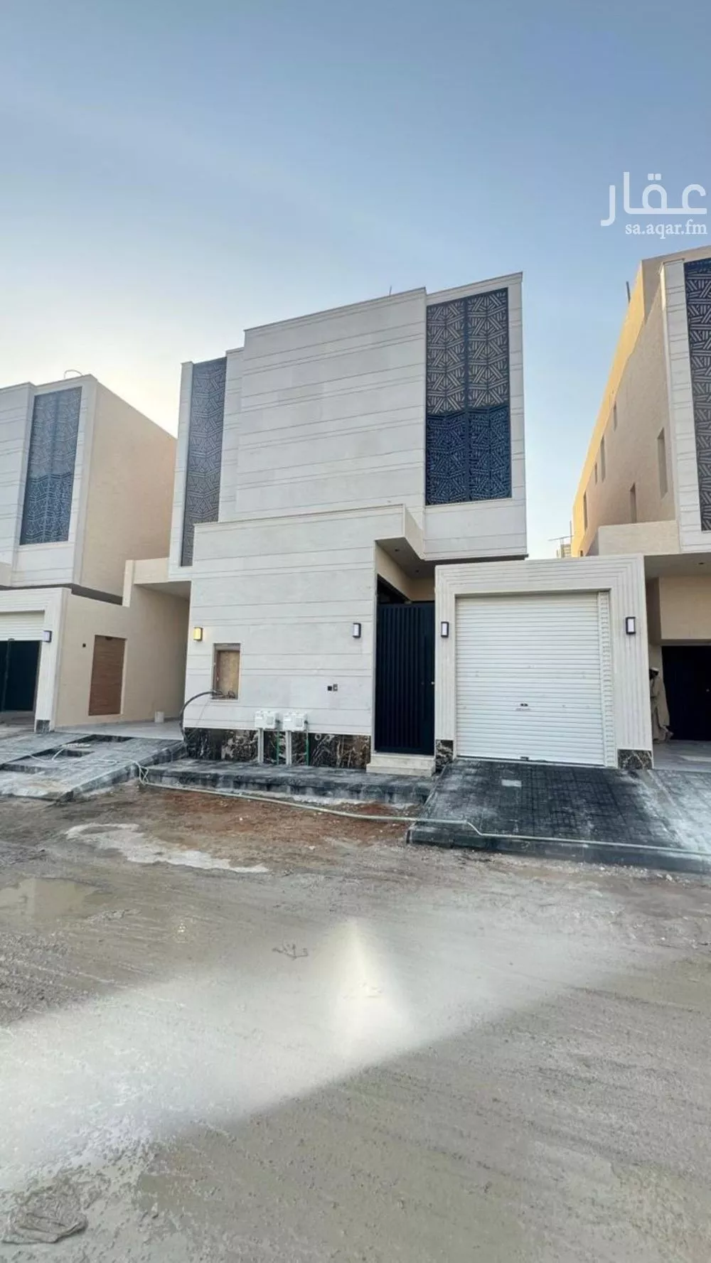 4 bedroom floor in Al Janadriyah 2