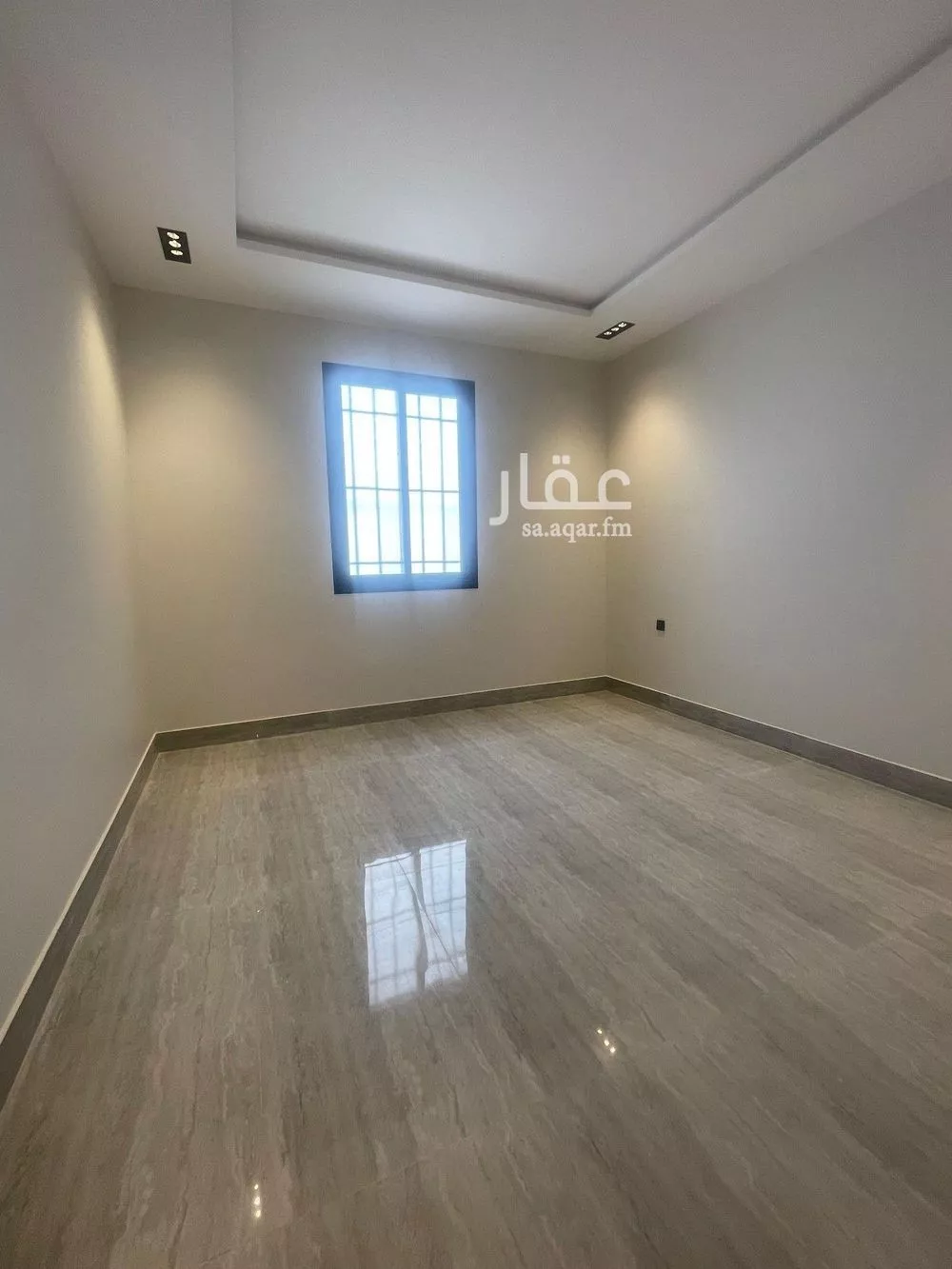 4 bedroom floor in Al Rimal 18