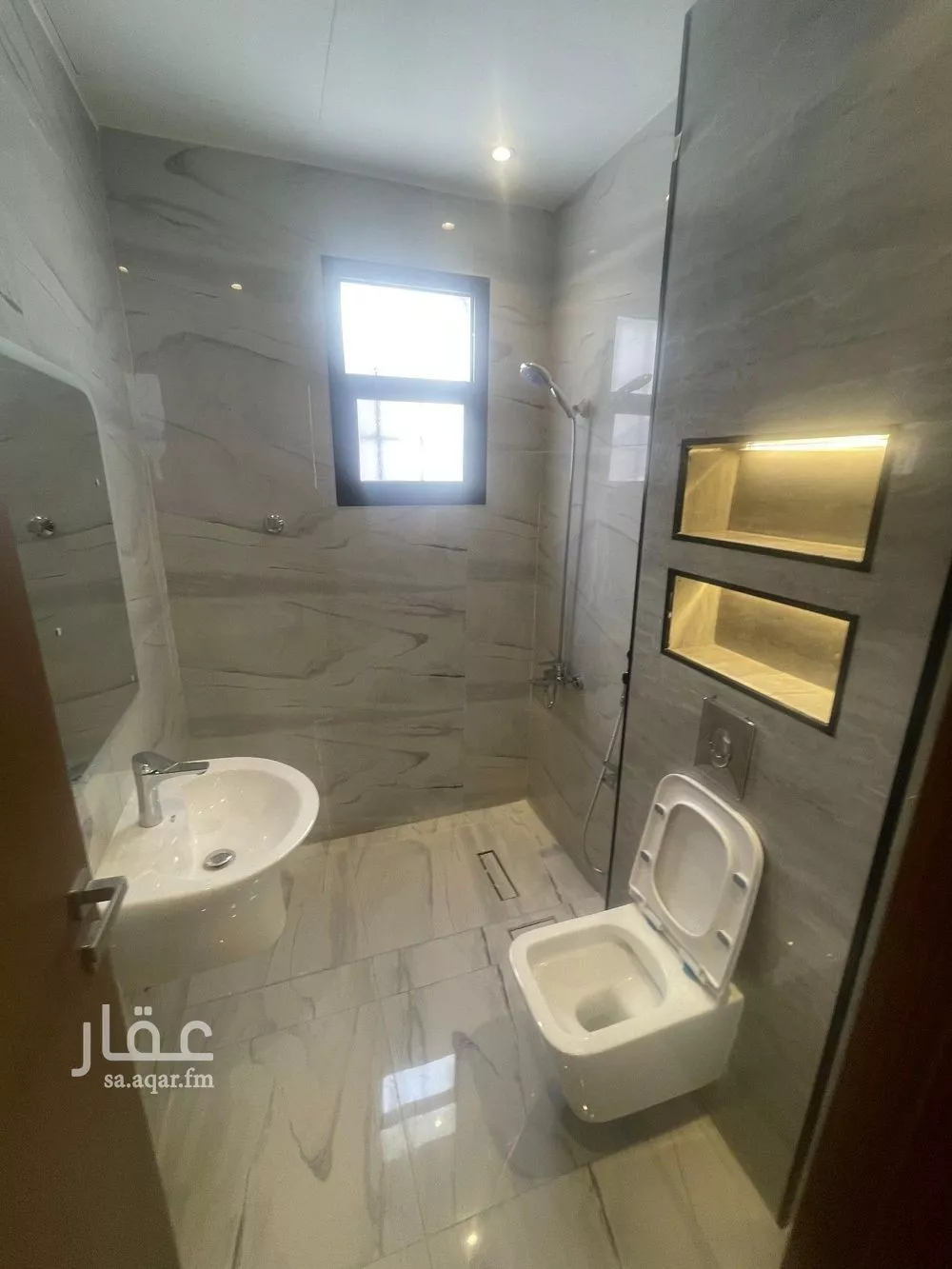 4 bedroom floor in Al Rimal 20