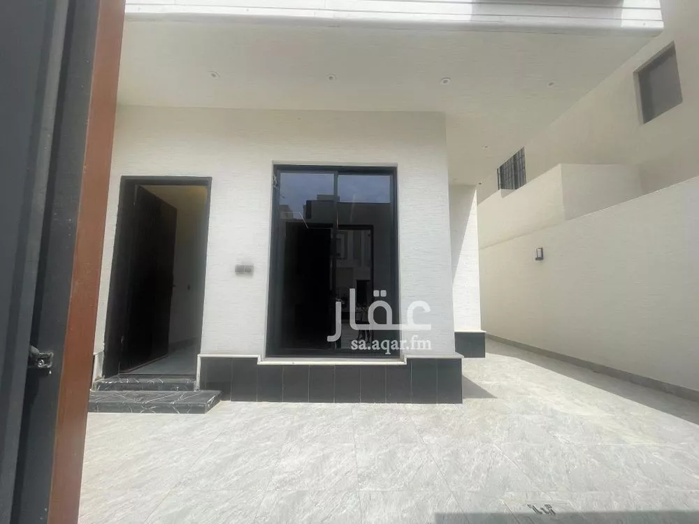 4 bedroom floor in Al Rimal 5