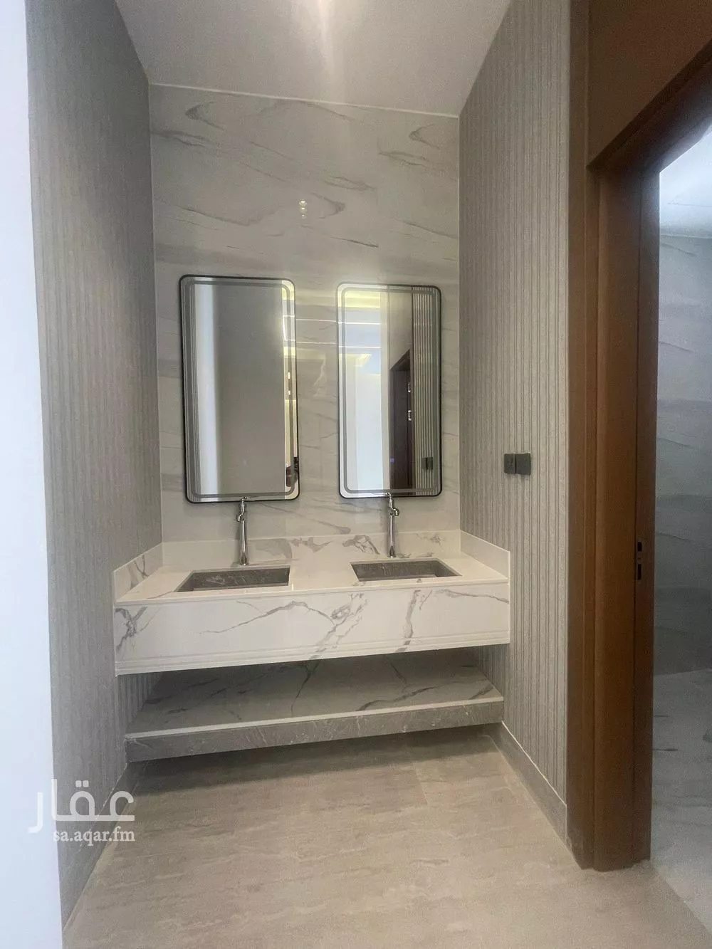 4 bedroom floor in Al Rimal 8