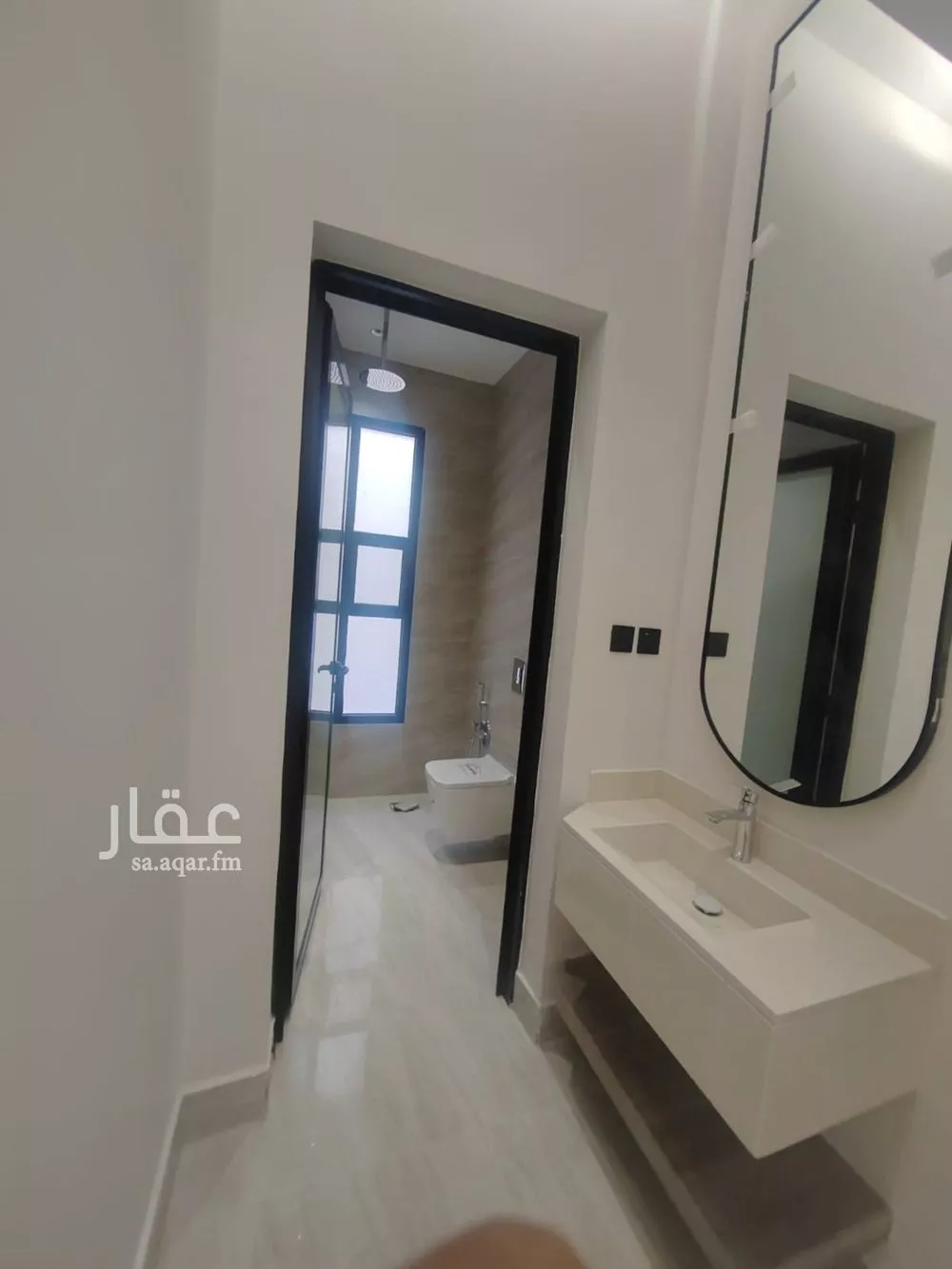 3 bedroom floor in Dirab 8