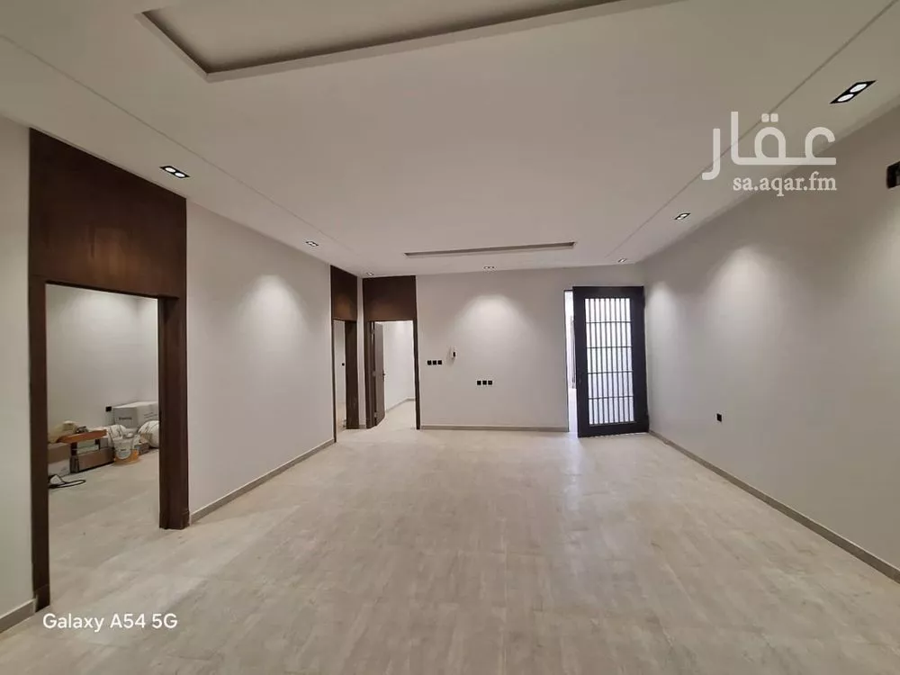 3 bedroom floor in Tuwaiq 2