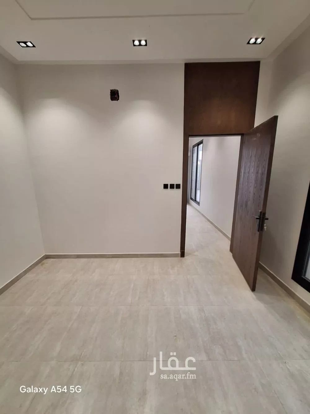 3 bedroom floor in Tuwaiq 13