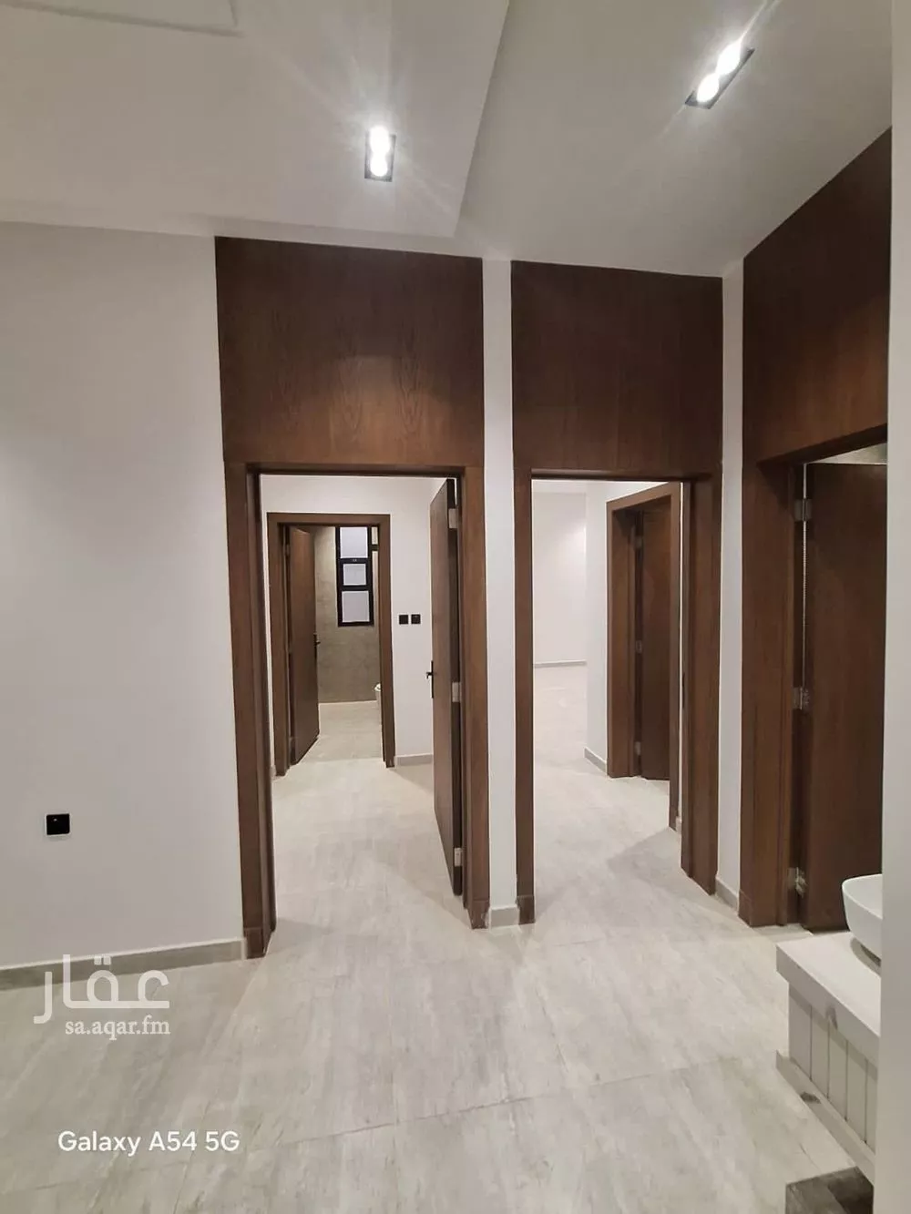 3 bedroom floor in Tuwaiq 16