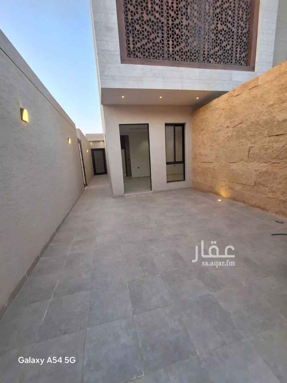 3 bedroom floor in Tuwaiq 17