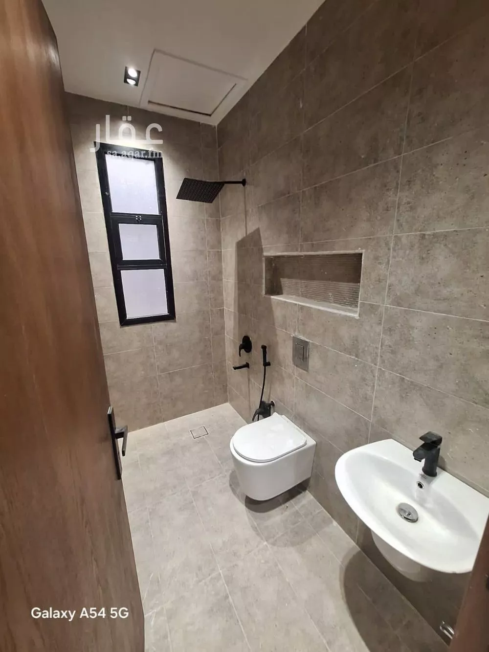 3 bedroom floor in Tuwaiq 5