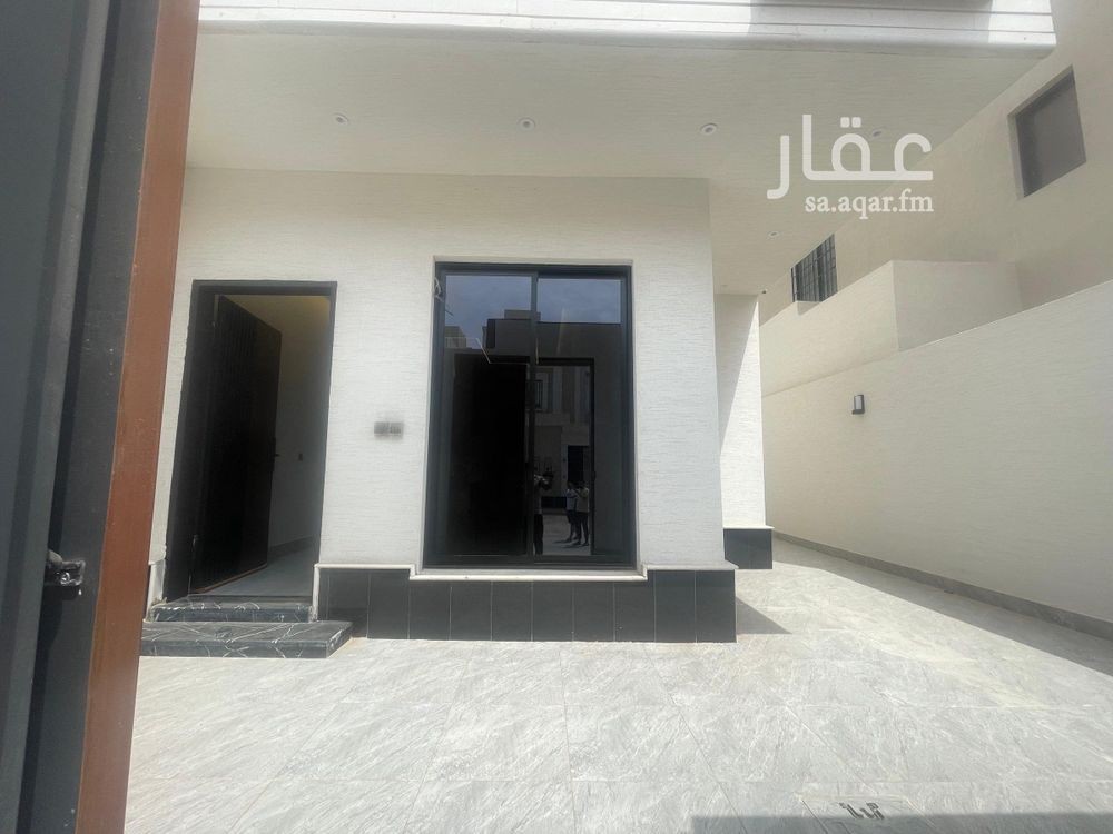 4 bedroom floor in Al Rimal 2