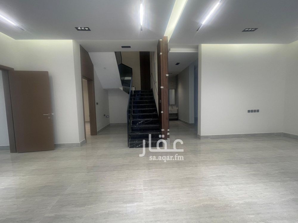 4 bedroom floor in Al Rimal 12
