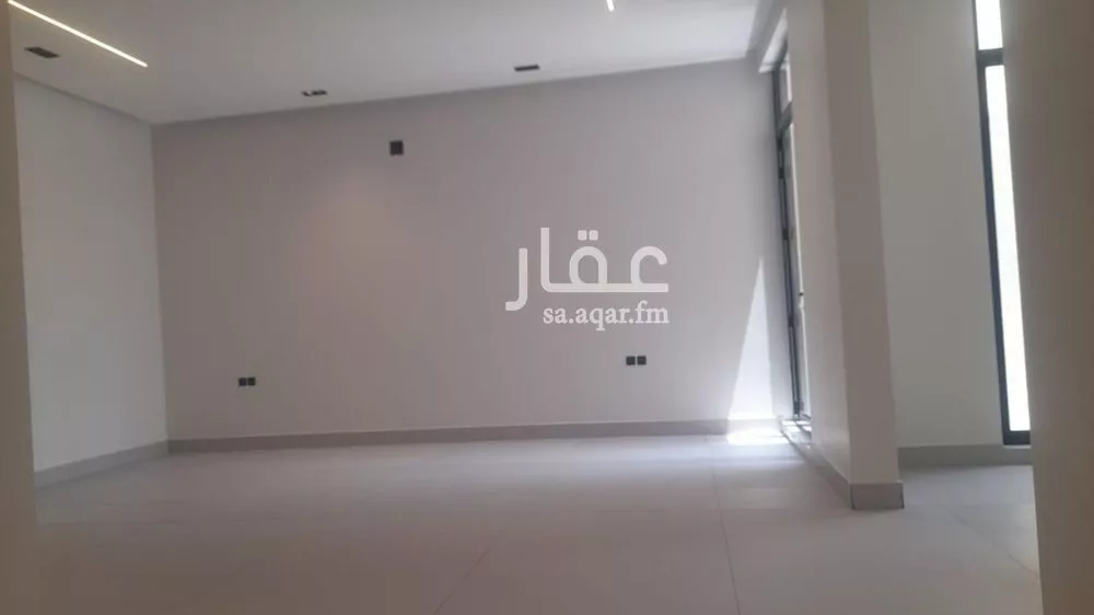 5 bedroom floor in Al Khaleej 6