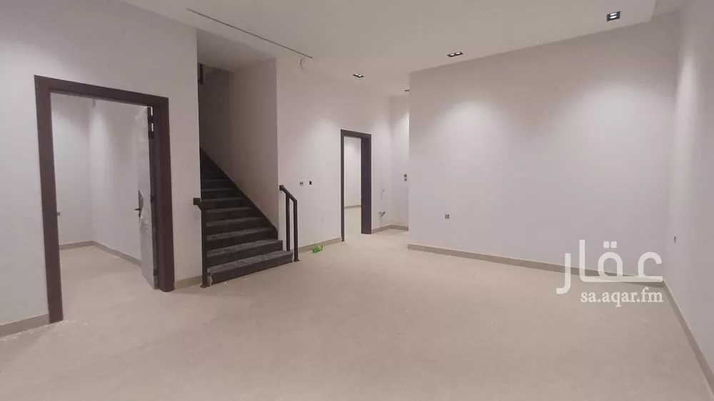 5 bedroom floor in Al Rimal 14