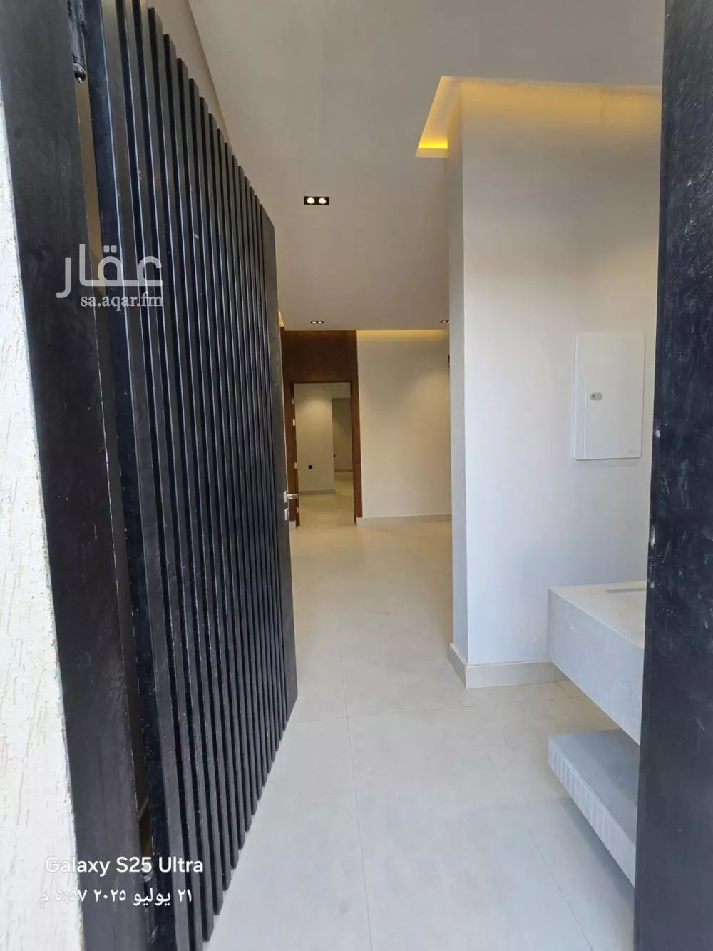 5 bedroom floor in Tuwaiq 8