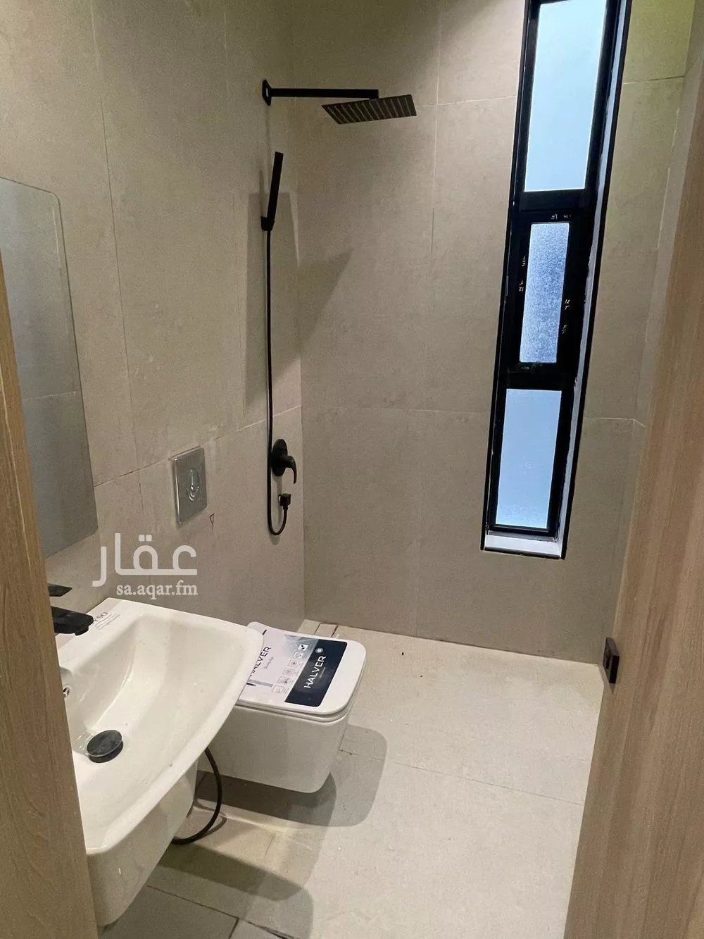 4 bedroom floor in Al Janadriyah 16