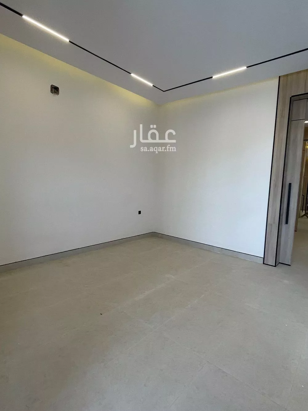 4 bedroom floor in Al Janadriyah 5
