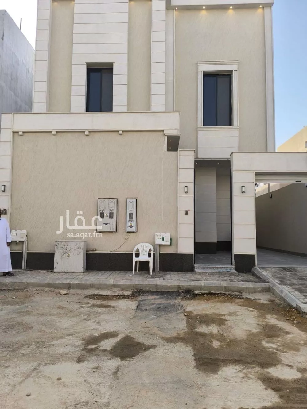 5 bedroom floor in Al Janadriyah 2