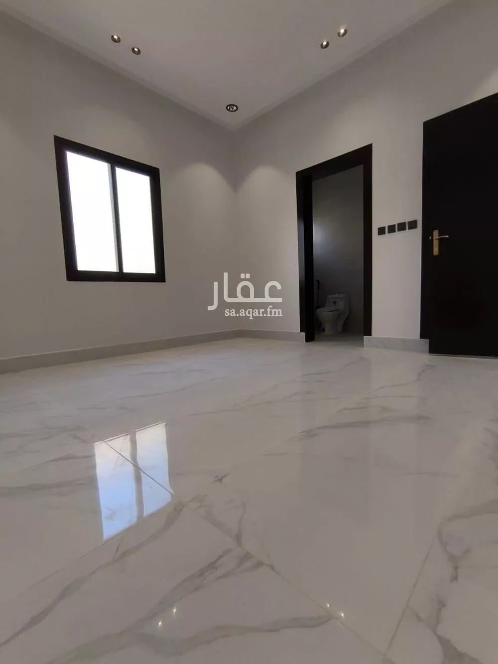5 bedroom floor in Al Janadriyah 15