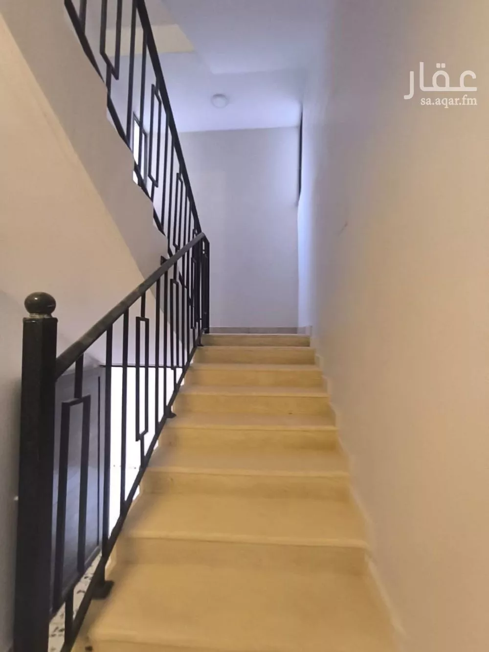 5 bedroom floor in Al Janadriyah 3