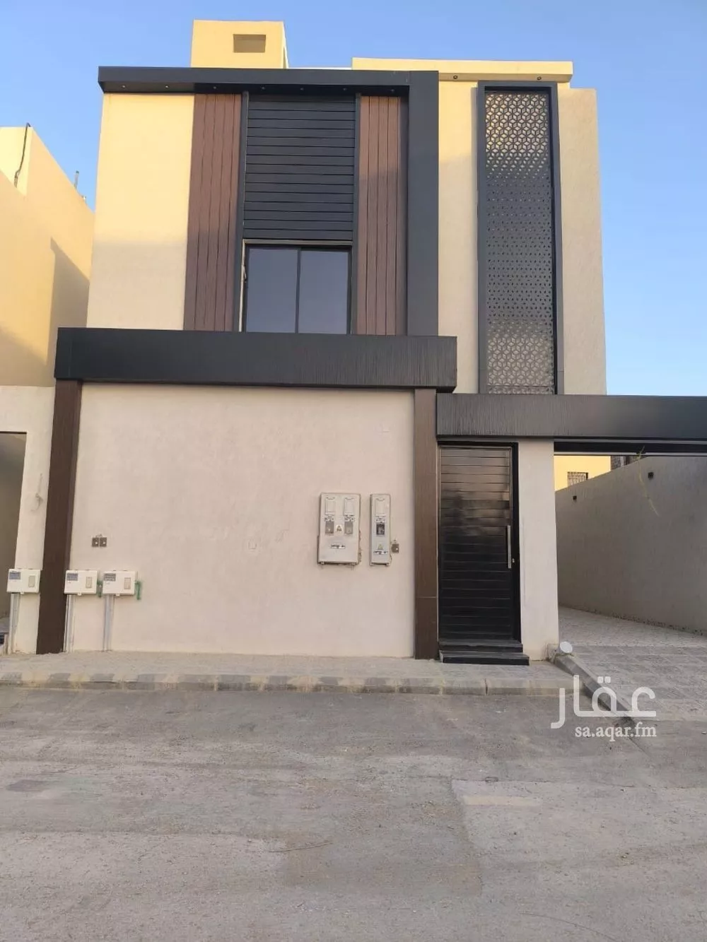 5 bedroom floor in Al Janadriyah 4