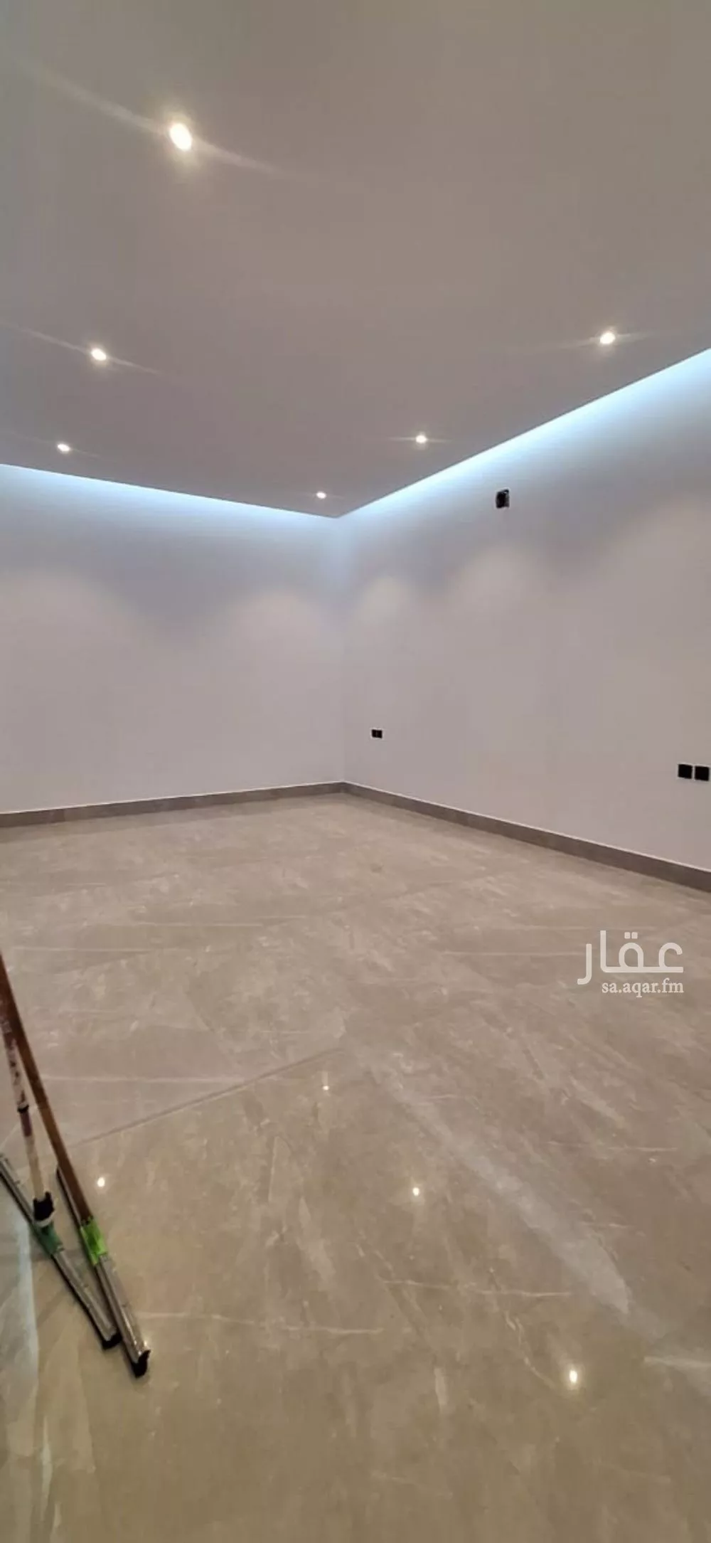 4 bedroom floor in Al Maizilah 4