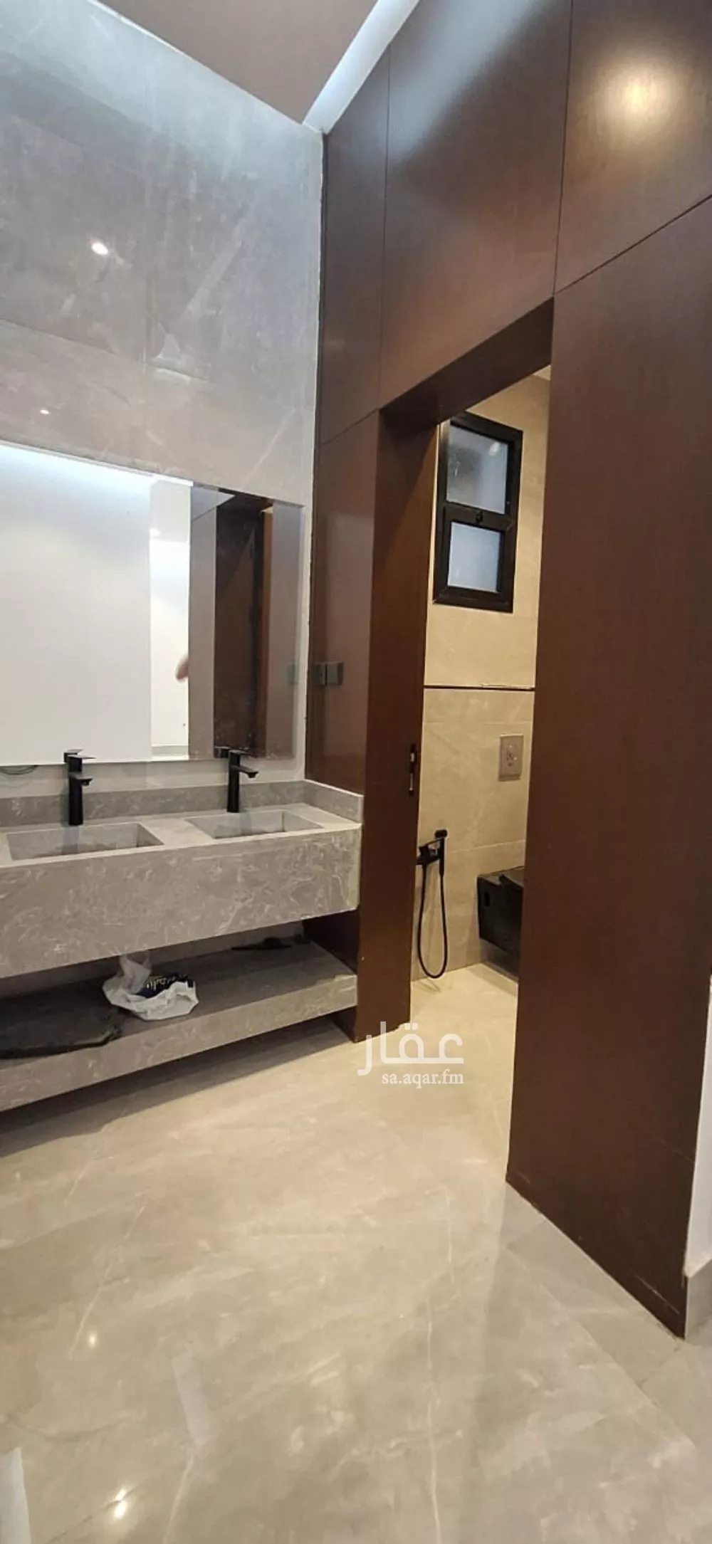 4 bedroom floor in Al Maizilah 5