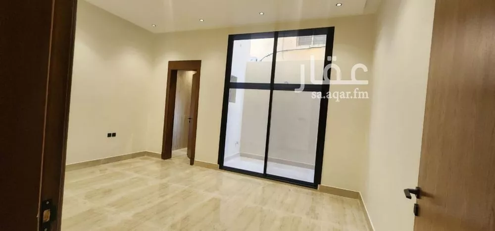 5 bedroom floor in Okaz 5