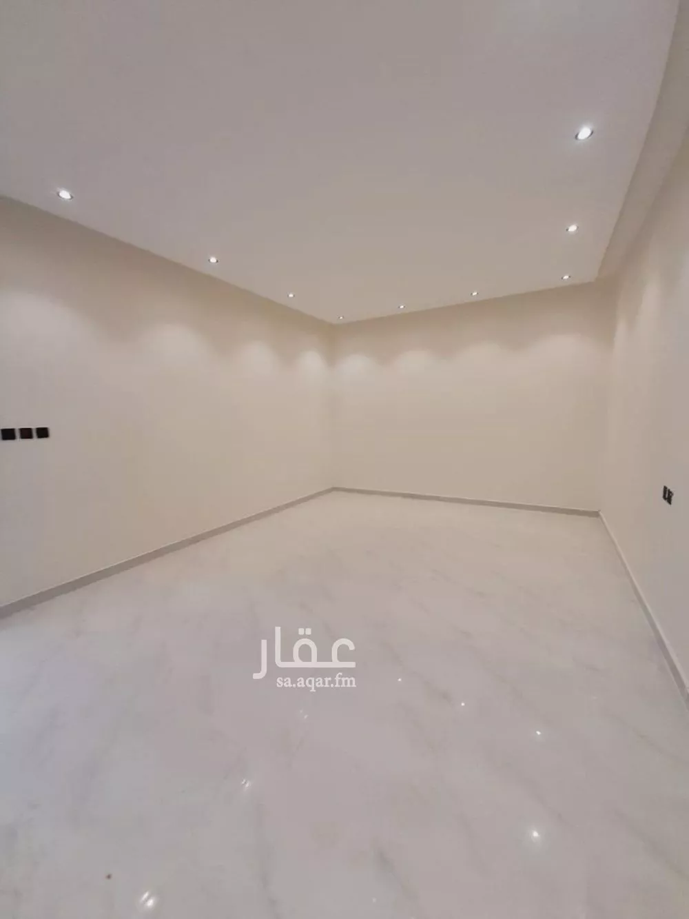 5 bedroom floor in Okaz 9