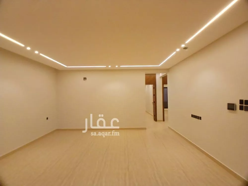 3 bedroom floor in Dhahrat Namar 23