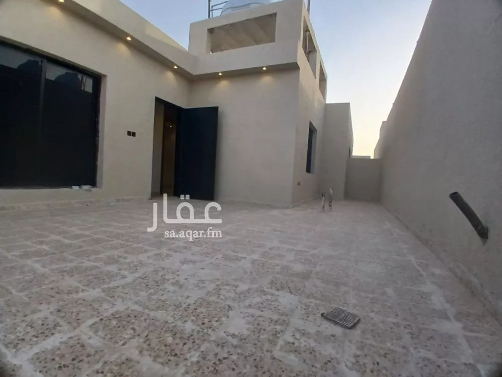 3 bedroom floor in Dhahrat Namar 24