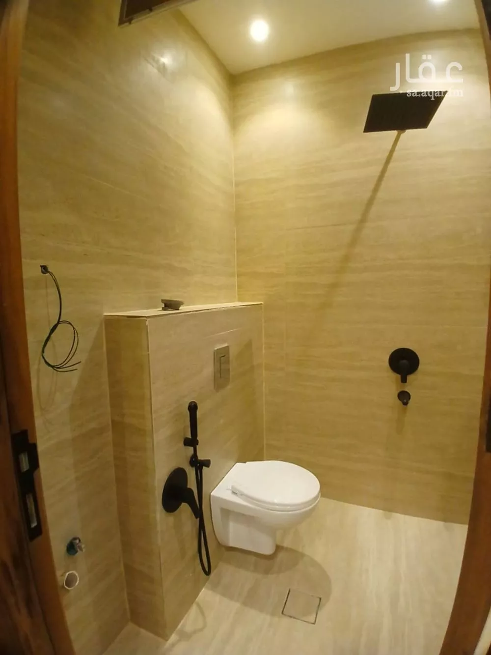 3 bedroom floor in Dhahrat Namar 4