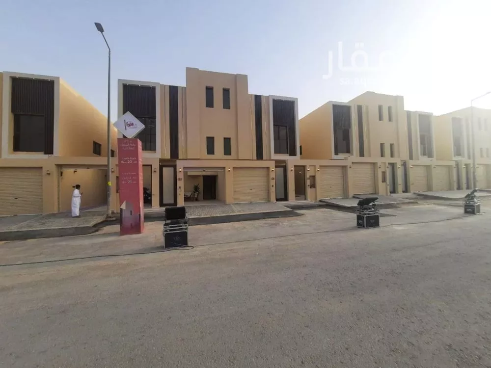 5 bedroom floor in Okaz 3