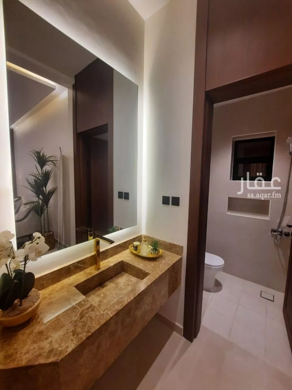 5 bedroom floor in Okaz 9