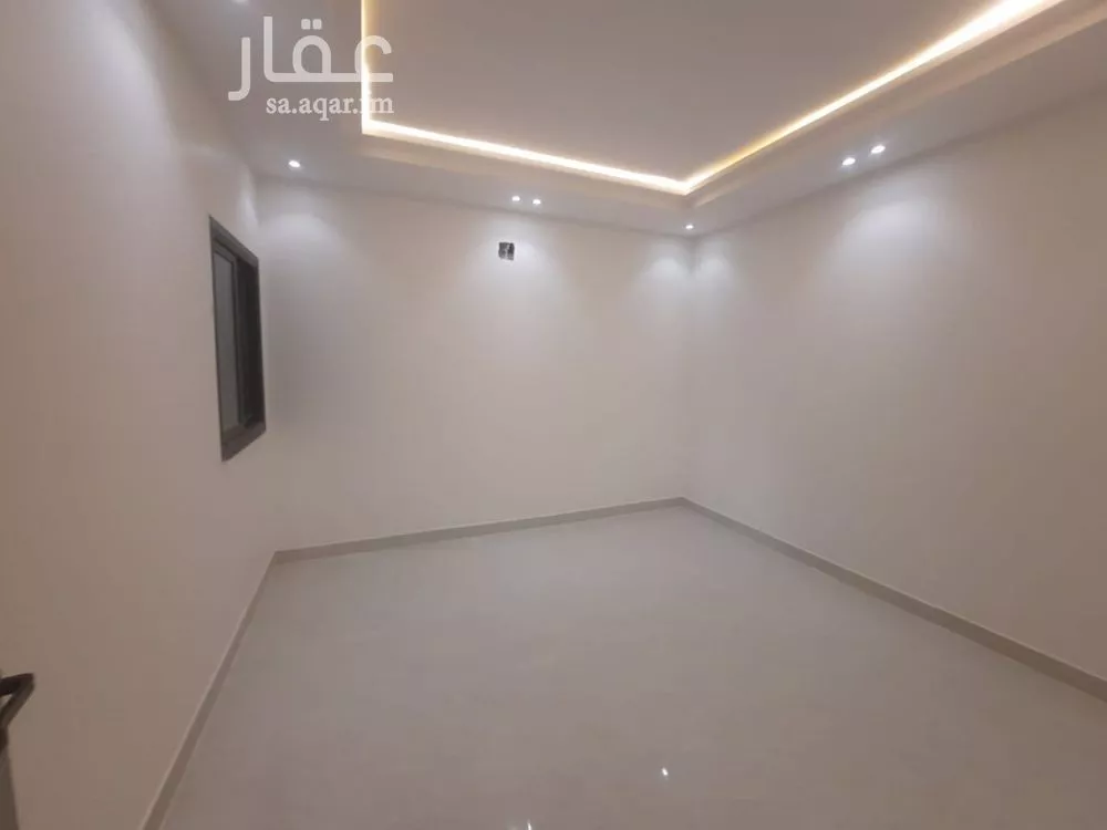 دور 5 غرف في طيبة 10