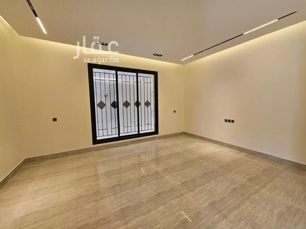 5 bedroom floor in Al Rimal 4